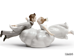 WEDDING IN THE AIR COUPLE - Porcelain decorative object _ Lladró