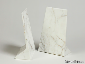 WEDGE CALACATTA - Marble bookend _ Maami Home