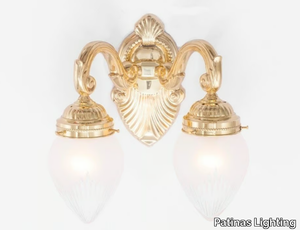BUDAPEST III. - Brass wall lamp _ Patinas Lighting