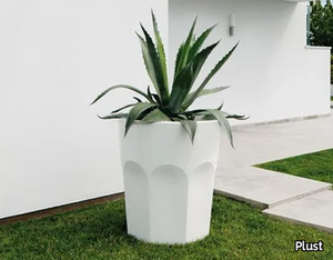 CUBALIBRE - Polyethylene garden vase _ Plust