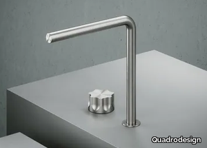 MODO 17 32 - Countertop washbasin mixer _ Quadrodesign