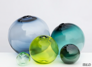 FLOAT - Blown glass vase _ SkLO