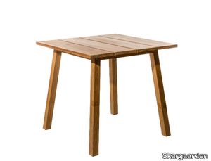 OXNÖ - Square teak table _ Skargaarden