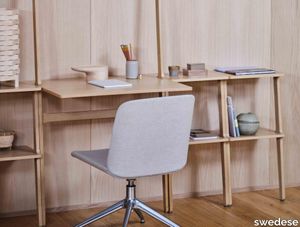 Amstelle chair with 4-star base