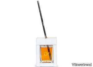 LUXURY HOME PARFUM - Air freshener dispenser in glass and wood covered in leather _ VGnewtrend