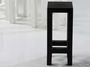 JUT - Resin stool _ VONDOM