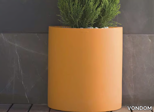 MEDIO CILINDRO - Polyethylene garden vase _ VONDOM