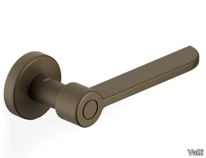 H382 CCD - Brass door handle on rose _ Valli