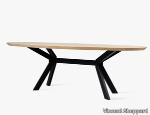 ALBERT - Oval steel and wood table _ Vincent Sheppard