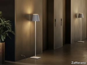 POLDINA230V XXL - Die cast aluminium floor lamp _ Zafferano