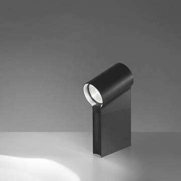 OBLIQUE-Bollard-light-Artemide-249134-relf9eb1017.jpg