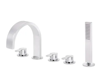 h_bathtub-tap-rvb-309257-relf7948ce8.jpg