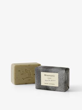 Mnemonic-MNC3_Into-the-Moor_with-Soap-bar.jpg