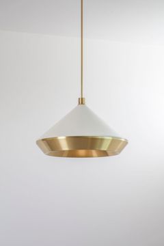 Shear_XL_white_brass_2_0f0c64e3-7de7-4649-97b4-f060a96cddec_815x.jpg