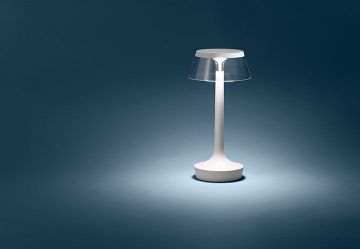 bon-jour-unplugged-table-starck-flos-F10370-product-life-03-720x498.jpg