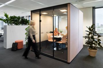 landscapem-Silence-Meet-Connect-low-Well-Assist-Sliding-Door-Cabinet.jpg