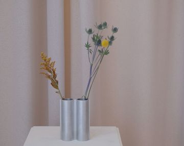 SIL2VJTA-vase-02_LR-1300x1030.jpg