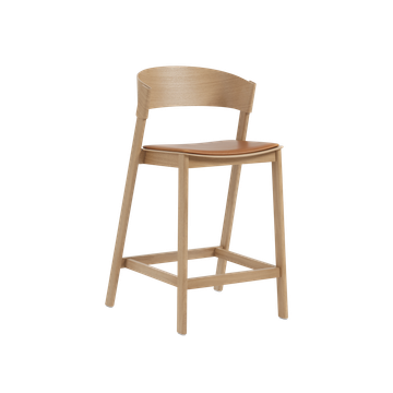 14693-en-cover-counter-stool-65-oak-refine-cognac-leather-muuto-5000x5000-hi-res.tif