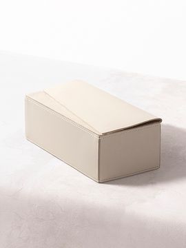 PB-by-Giobagnara-2022-Fold-Tissue-Holder-Rectangular-Closed-XX-023-small.jpg