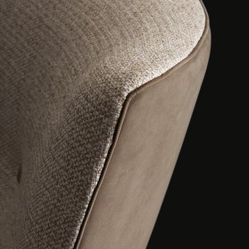 Poliform_poltrone_GENTLEMAN_RESERVED_anteprima_960x960px_01.jpg