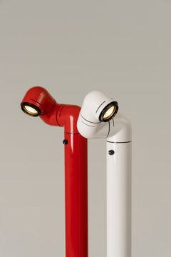 Tatu-Pie-Red-White-Enric-Badrinas-SantaCole-2021-DET-ON-06-x1000.jpg