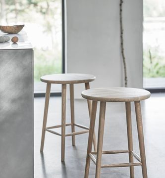 Stolab%C2%A9%20%20Miss%20Button%20stool%200401.jpeg
