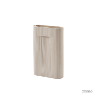 13117-en-ridge-vase-beige-48-cm-muuto-5000x5000-hi-res.tif