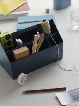 17108-en-sketch-toolbox-midnight-blue-raise-glass-clear-org.tif