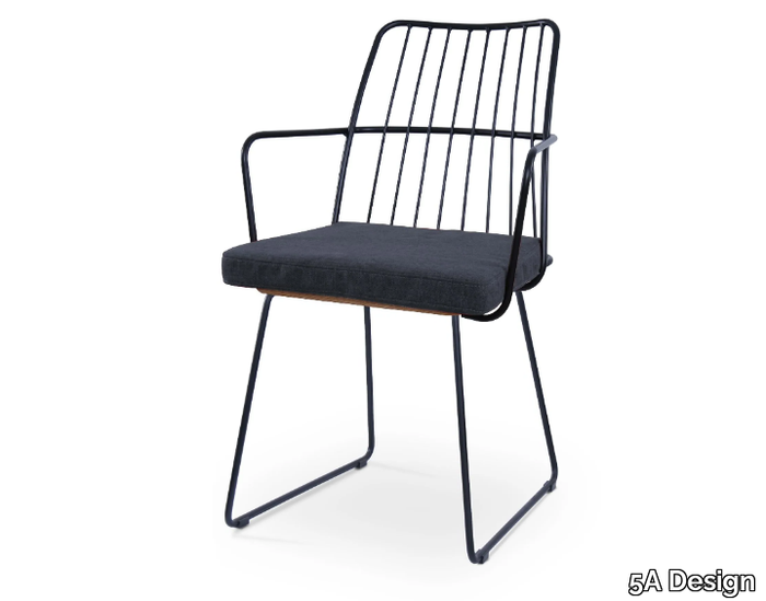 MIA M SLED - Sled base powder coated steel chair with armrests _ 5A Design