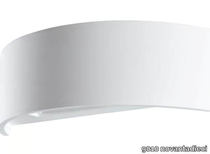 2483A - LED ceramic wall light _ 9010 novantadieci