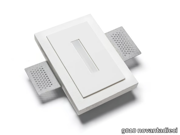 4130A - LED wall-mounted Cristaly® steplight _ 9010 novantadieci