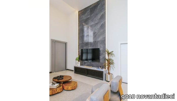 P018-9010-novantadieci-621342-rel57836ea7.jpg