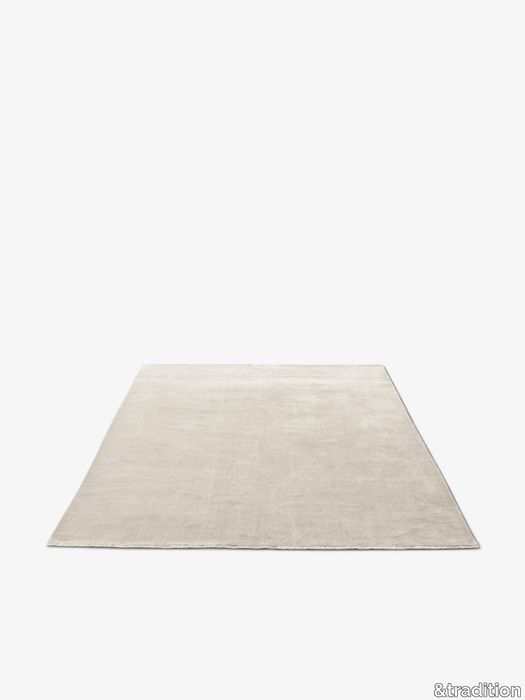 Moor_Rug_AP7-Beige-Dew.jpg