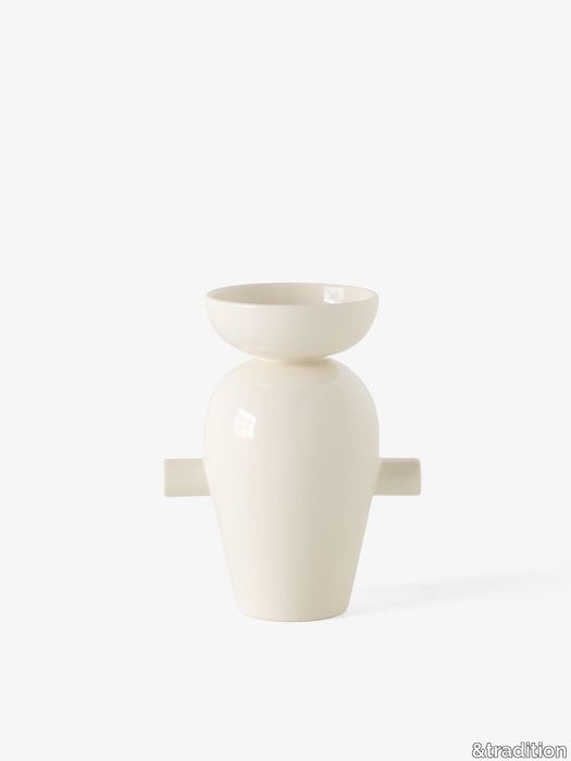 Momento-Vase-JH40_Cream.jpg