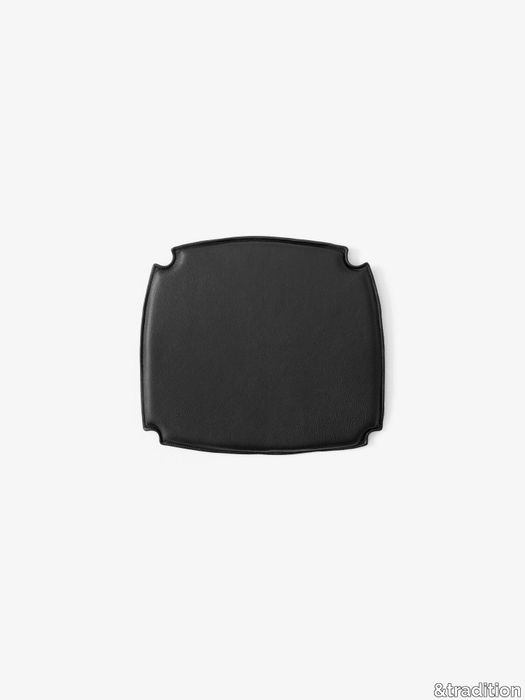 Drawn_HM3_Seat_pad_Black.jpg