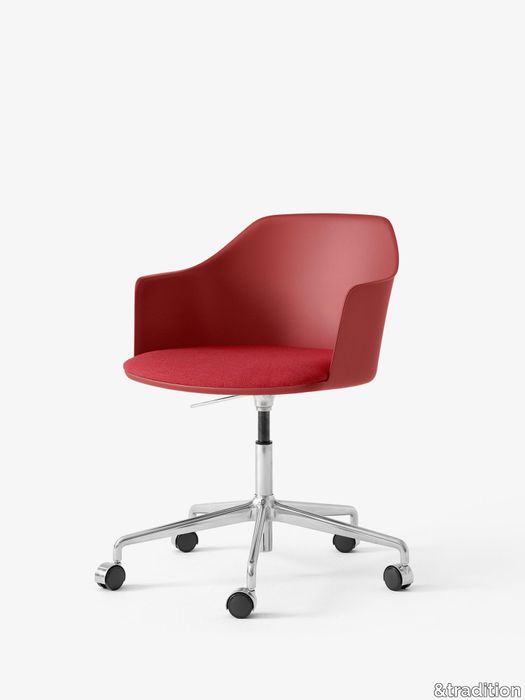 Rely-HW54_Vermillion-Red-Hallingdal-680-w.-Polished-Aluminium-base.jpg