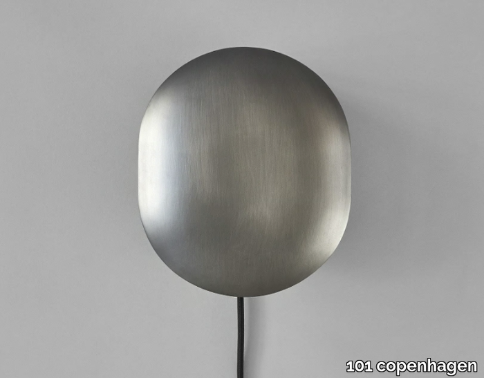 CLAM - LED metal wall light _ 101 copenhagen