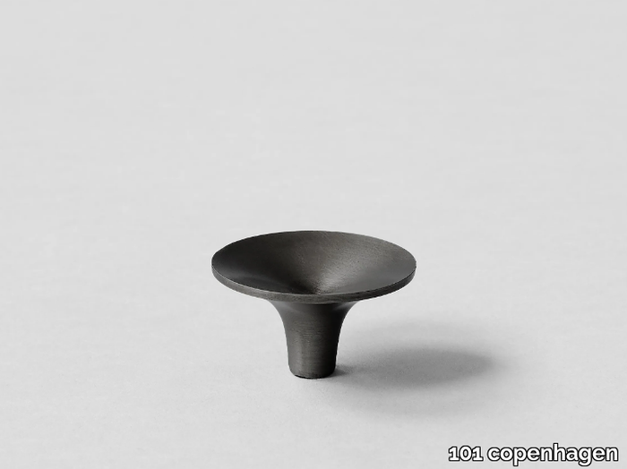 hihat-medio-bronze-furniture-knob-101-copenhagen-579043-rele2831312.jpg