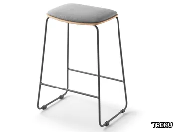 BISELL METAL - Sled base wooden stool with integrated cushion _ TREKU