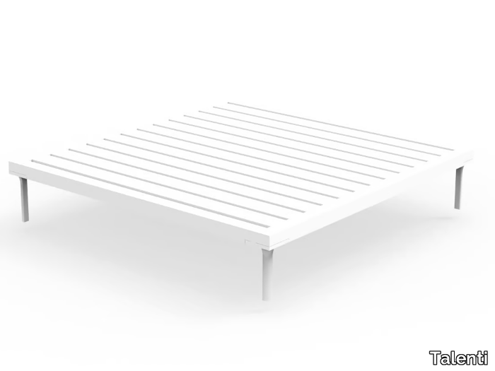 CLEOSOFT-ALU - Square low garden side table _ Talenti