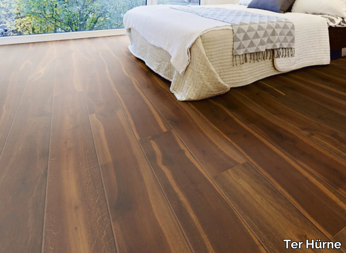 R07 OAK TOBACCO BROWN - 3 layers oak parquet _ Ter Hürne