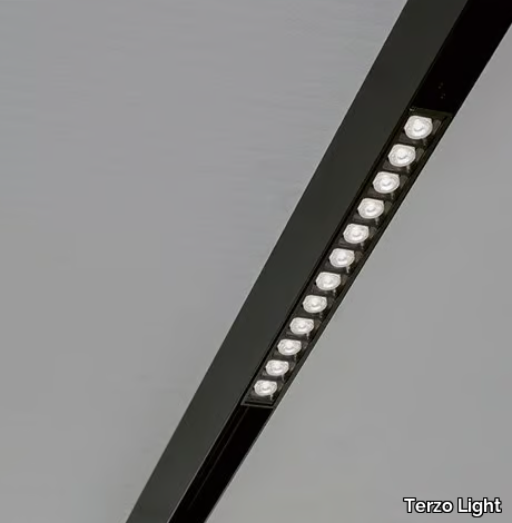 TRACK-48V-LINEAR-AG-Terzo-Light-616982-rel7fb395b6.jpg