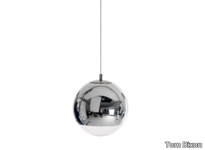 mirror-ball-25-pendant-lamp-design-research-limited-trading-as-tom-dixon-588051-rel35af635b.jpg