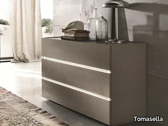 REPLAY - Wooden chest of drawers with integrated handles _ Tomasella