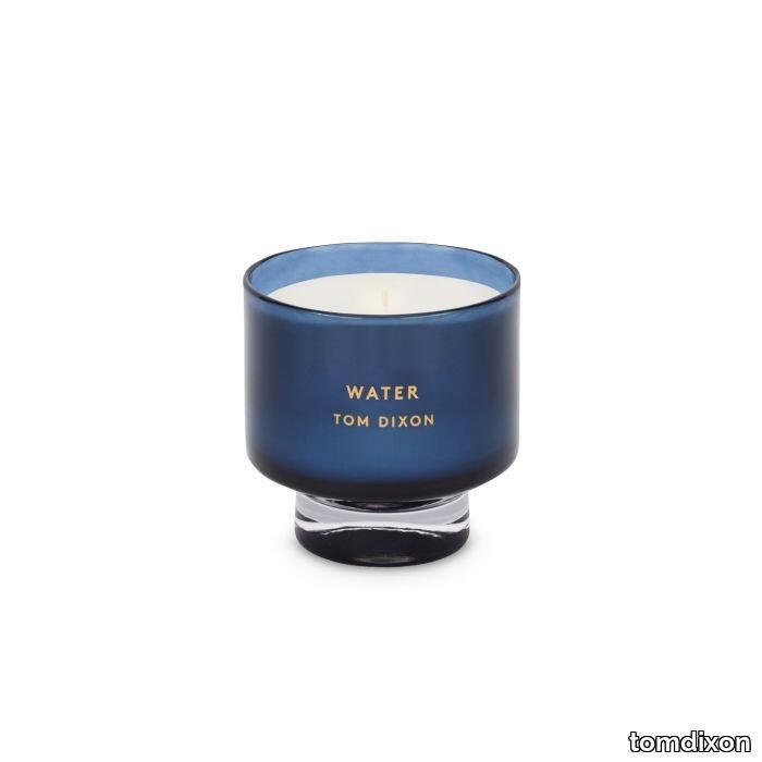 sc05wa_scent_water_medium_candle_lid_off.jpg