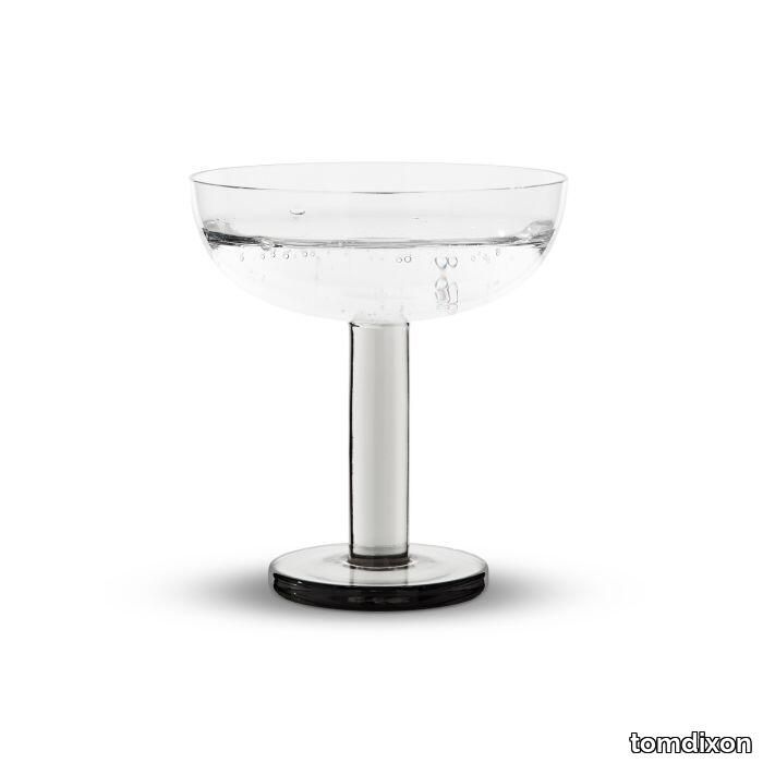 puck_coupe_glass_angle_water_1.jpg