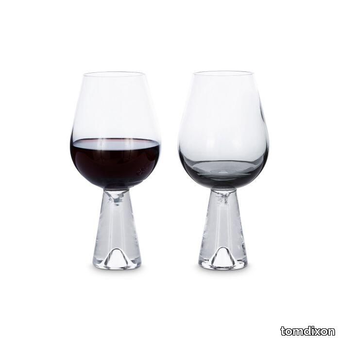 tank_wine_glasses_black_filled.jpg