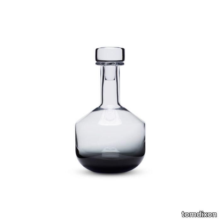 tank_decanter_fade_1_2.jpg