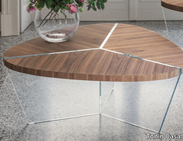 AIDA - Low triangular wood and glass coffee table _ Tonin Casa