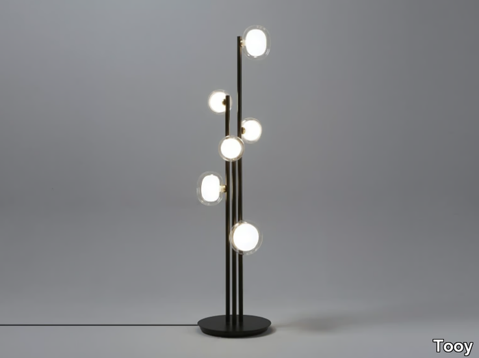 NABILA - Metal floor lamp _ Tooy